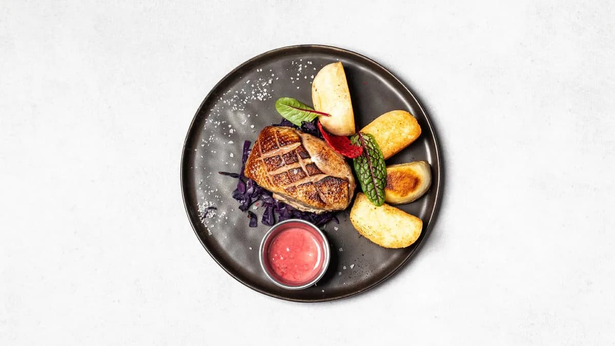 Kaczka z sosem porzeczkowym z porto