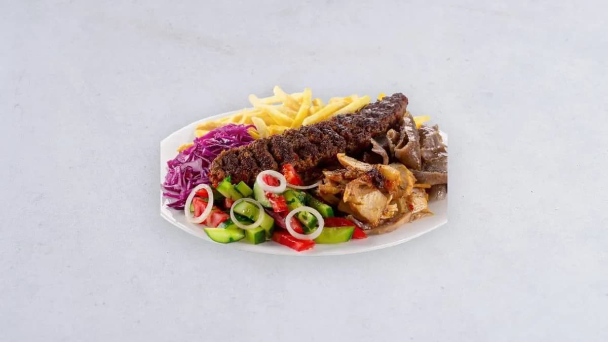Kebab na talerzu