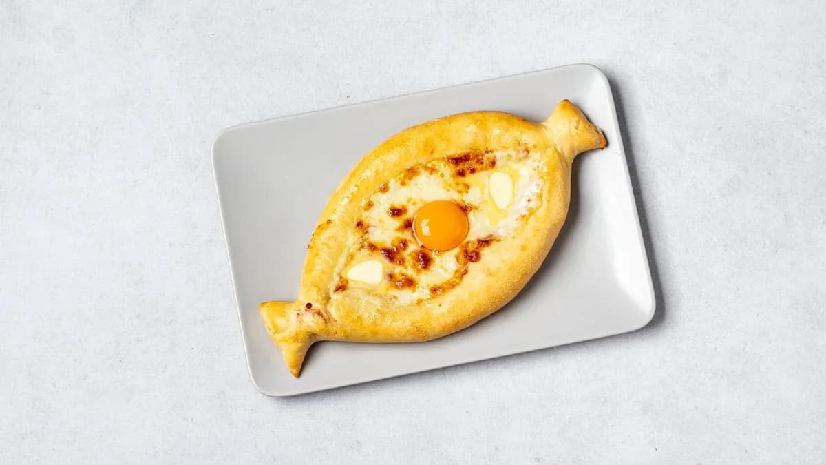 Chaczapuri adżarskie