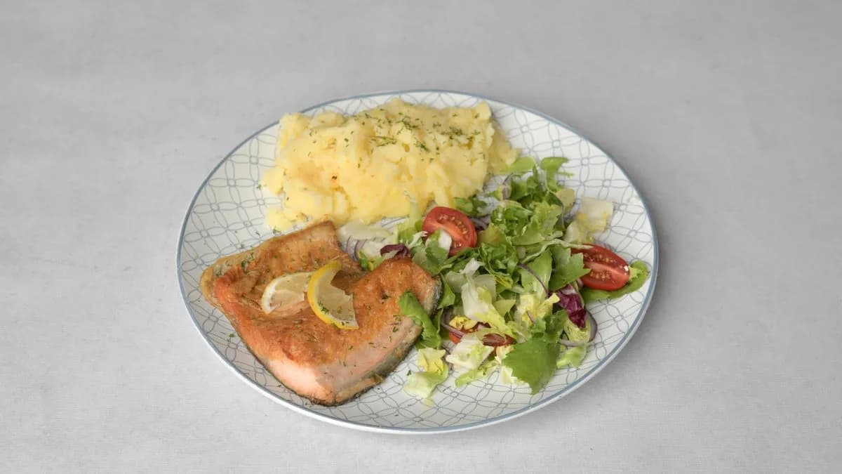 Pstrąg smażony z masłem