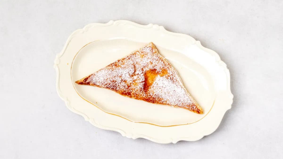 Ciasto francuskie z truskawkami