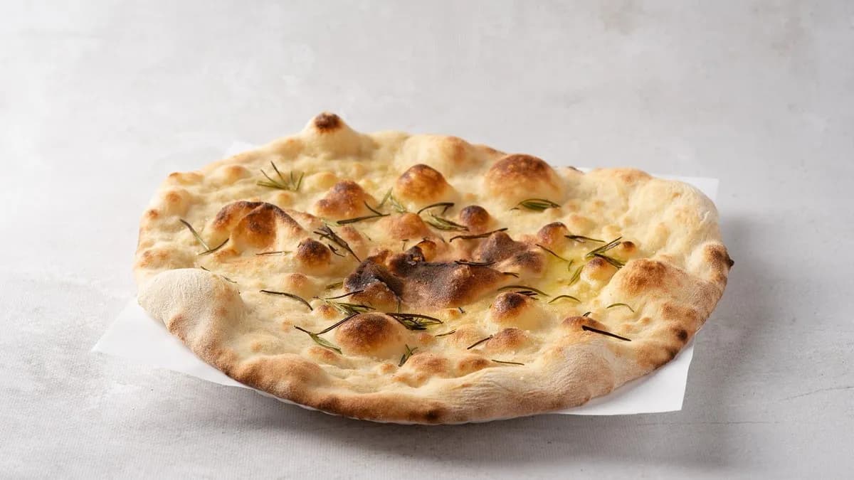 Foccacia na klasycznym białym cieście