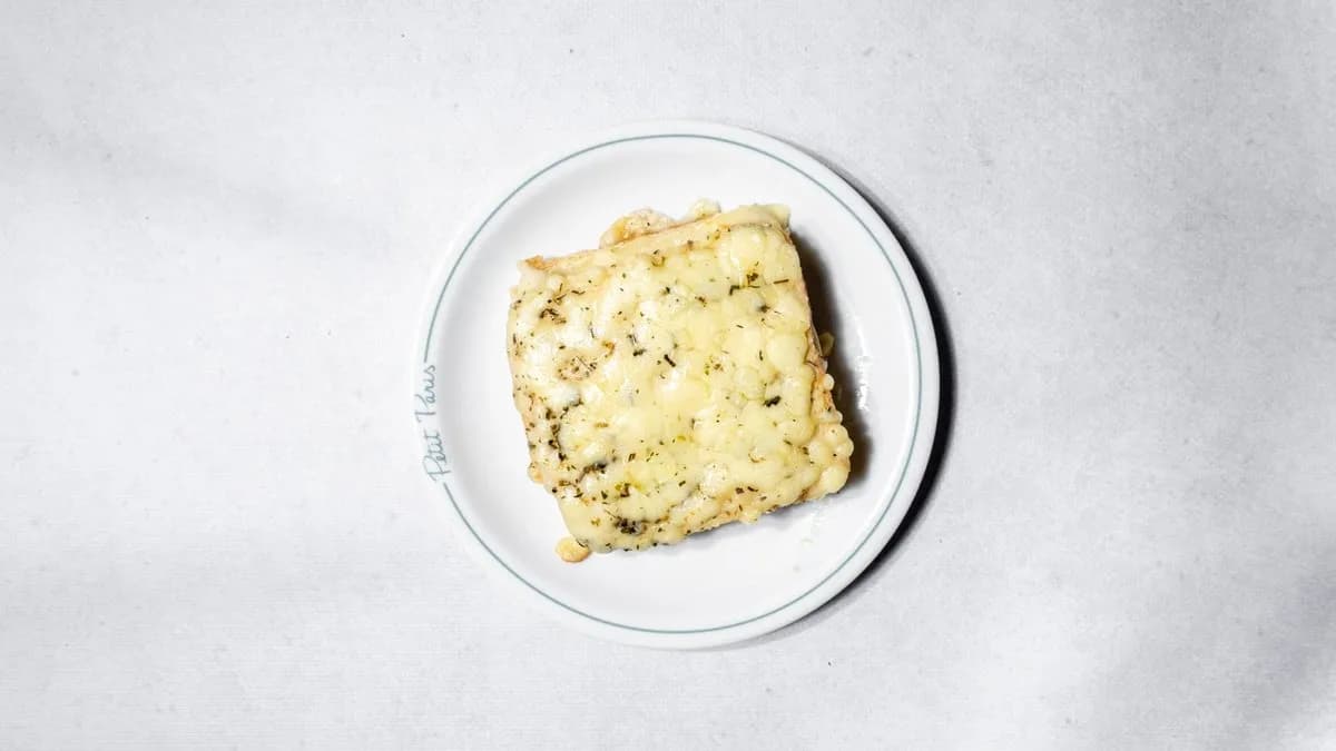 Croque monsieur z szynką i serem