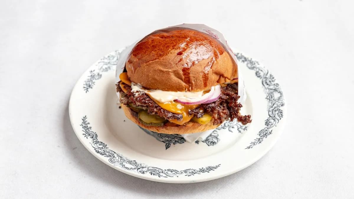 Cheese Burger z Szarpaną Wołowiną