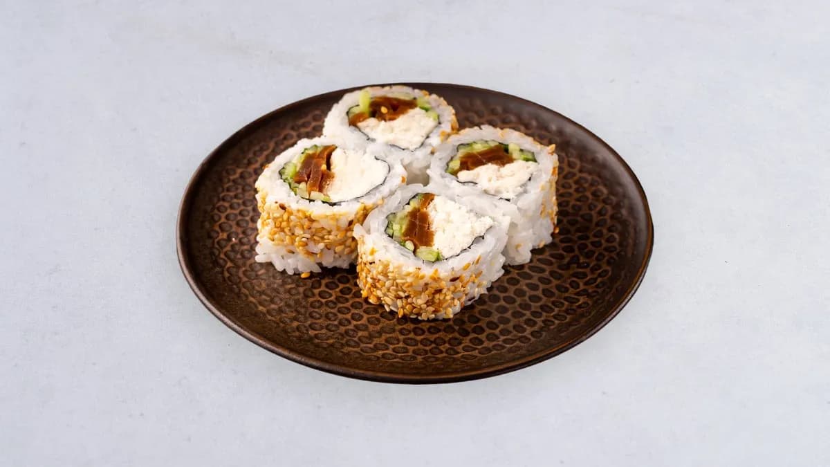 Uramaki z pastą z maślanej (słodki)