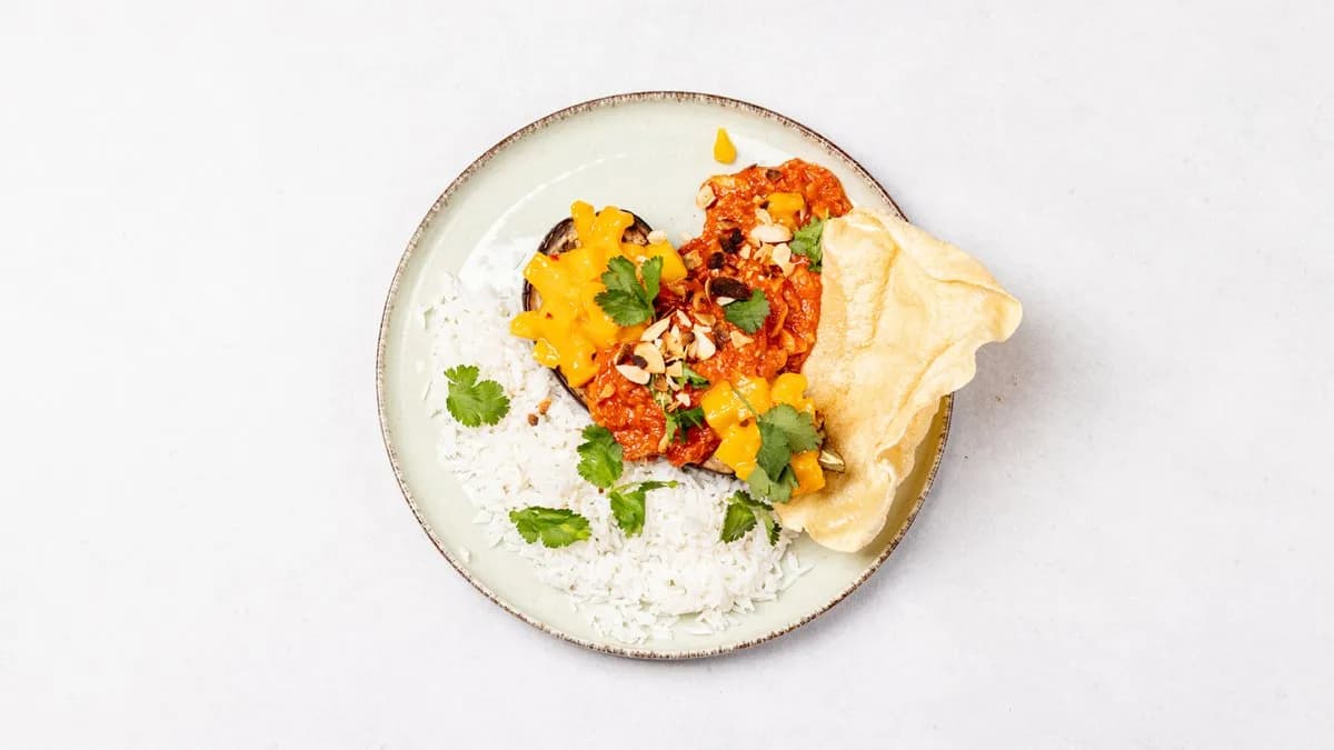 Aromatyczny pieczony bakłażan