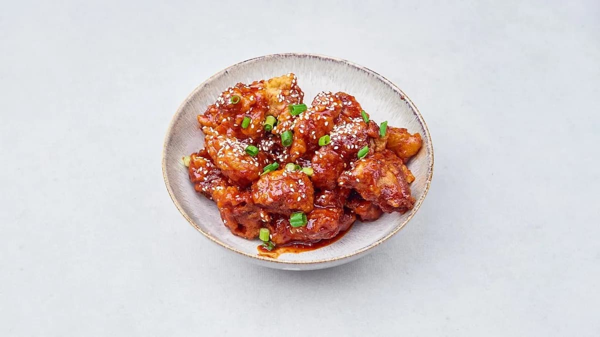 Red KFC Chicken Box XXL 🌶️ -30%