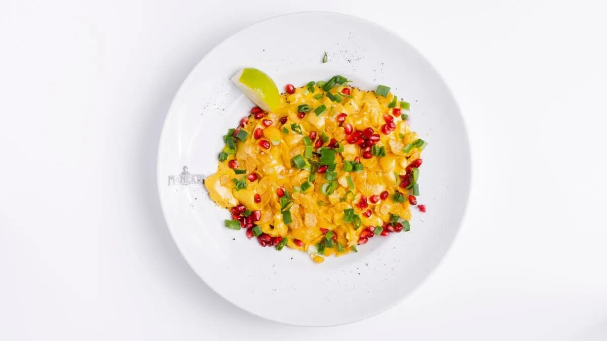 Tagliatelle Kurczak curry, mleko kokosowe, granat, płatki miodowe (pikantny)