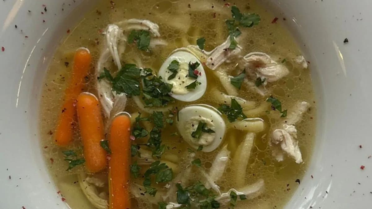 DOMOWY ROSÓŁ Z KURCZAKA