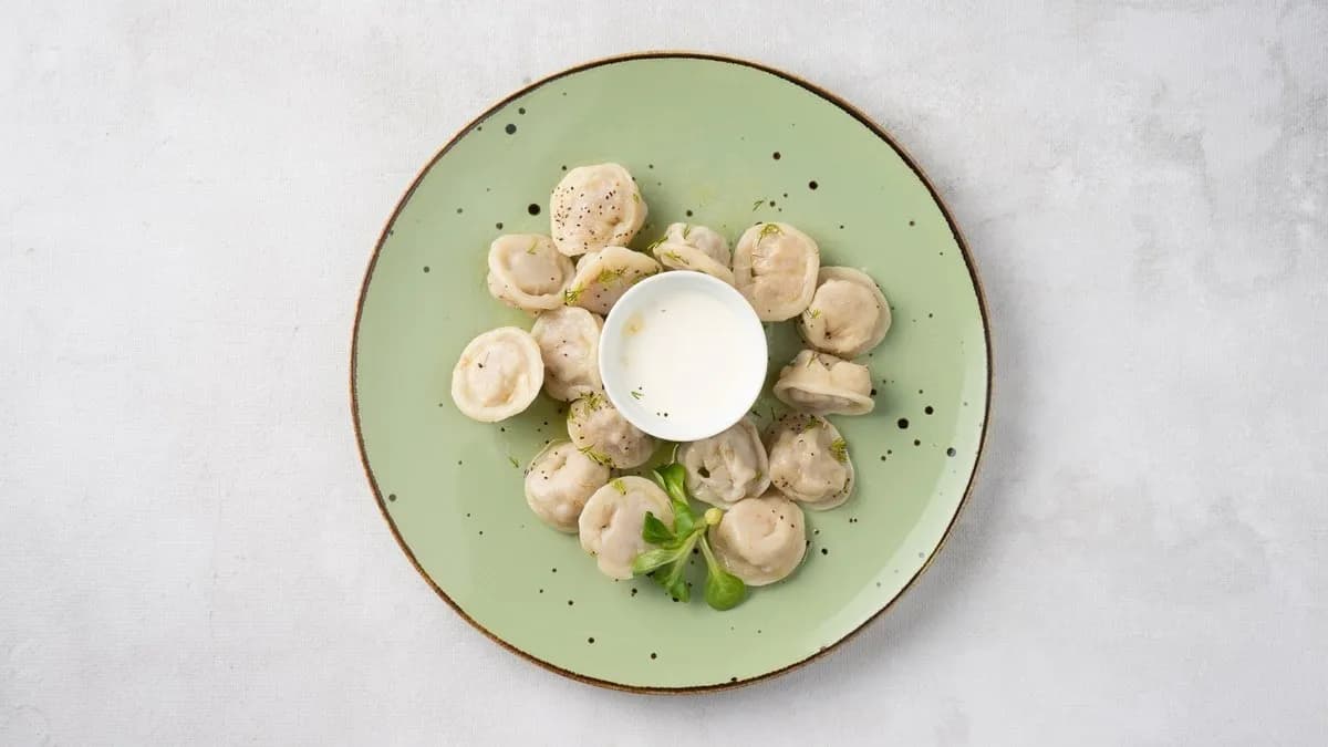 PIELMIENI CZARNE Z KREWETKĄ - 15 SZT