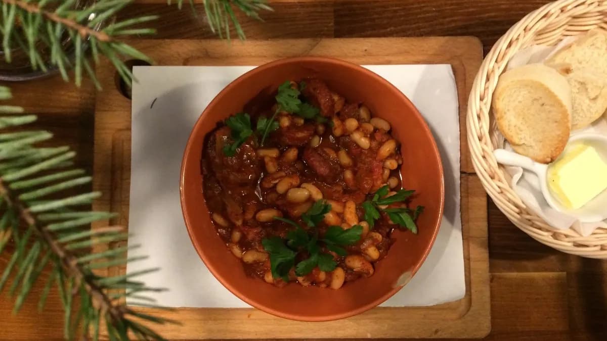 Mięsna Fasolka Po Bretońsku