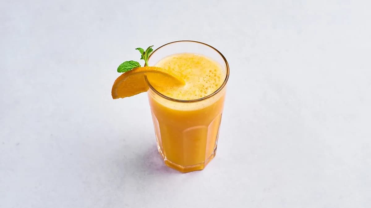 Świeży sok pomarańcza