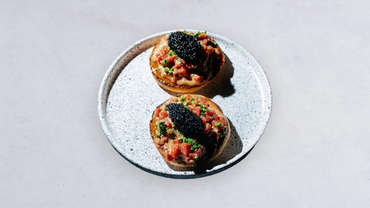 Tatar z lokalnej wołowiny