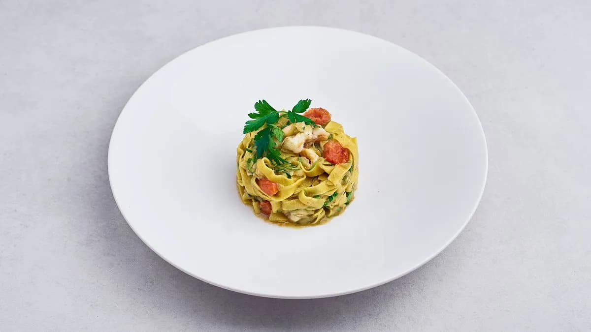 Tagliatelle con gamberi e zucchine