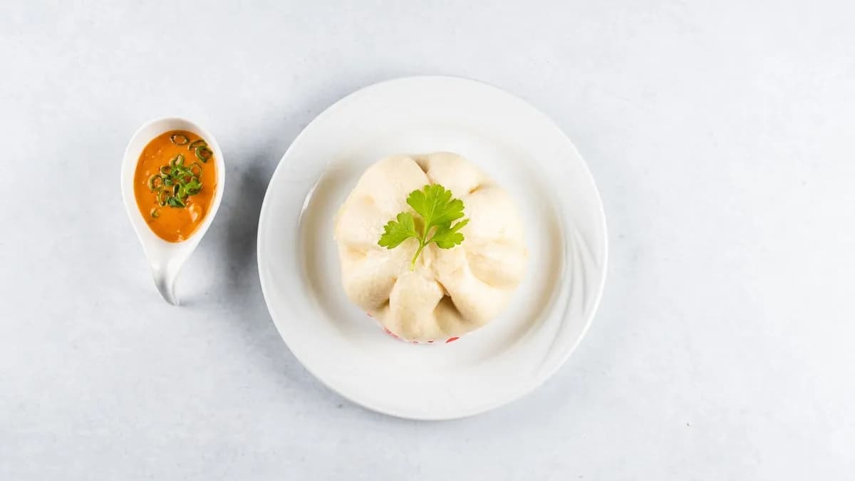 Banh bao la dua (1 szt.) 🌿