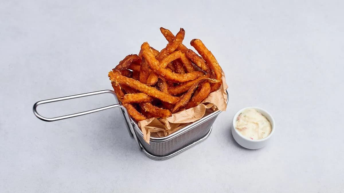 Frytki z batata z aioli