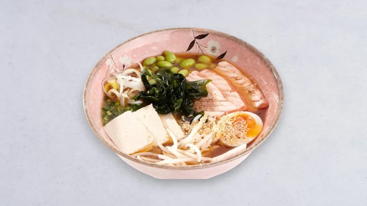 Miso ramen z łososiem