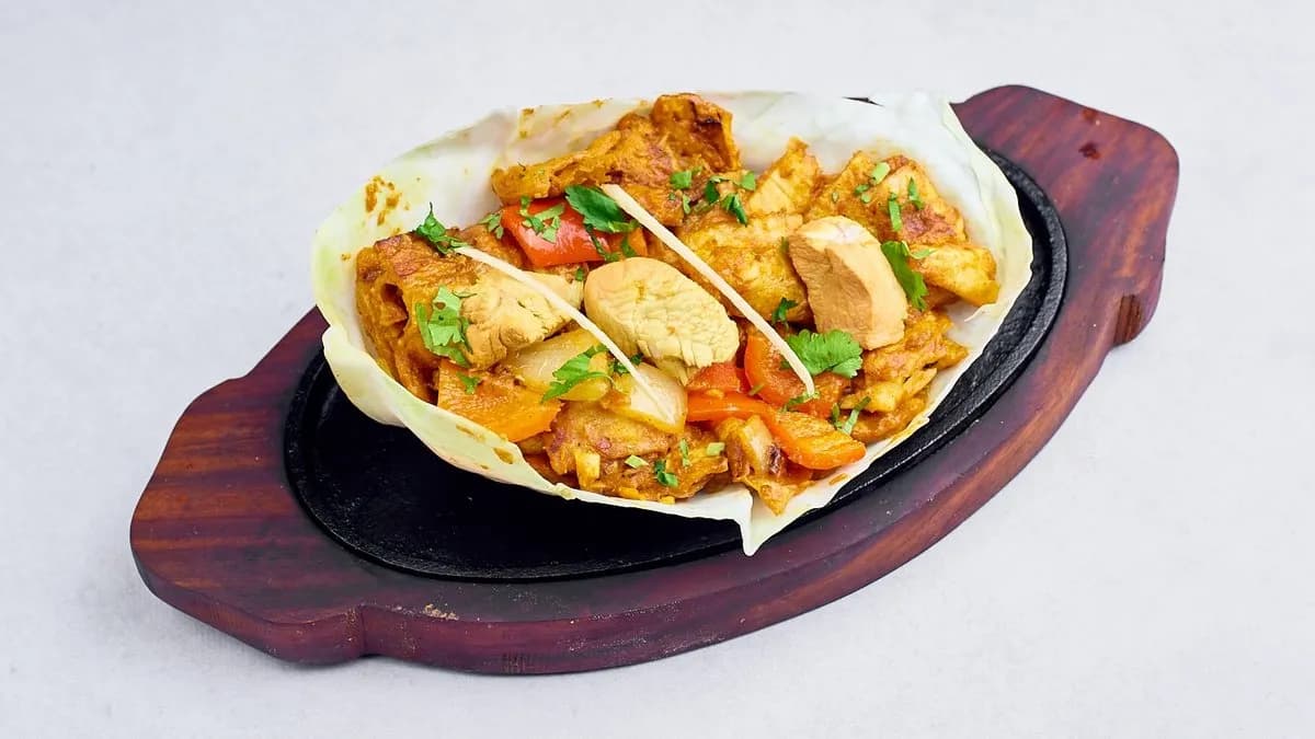 Chicken sizzlers + naan 🌶