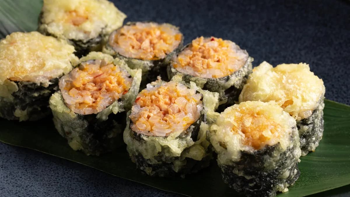 HOSOMAKI PASTA Z TUŃCZYKA W TEMPURZE