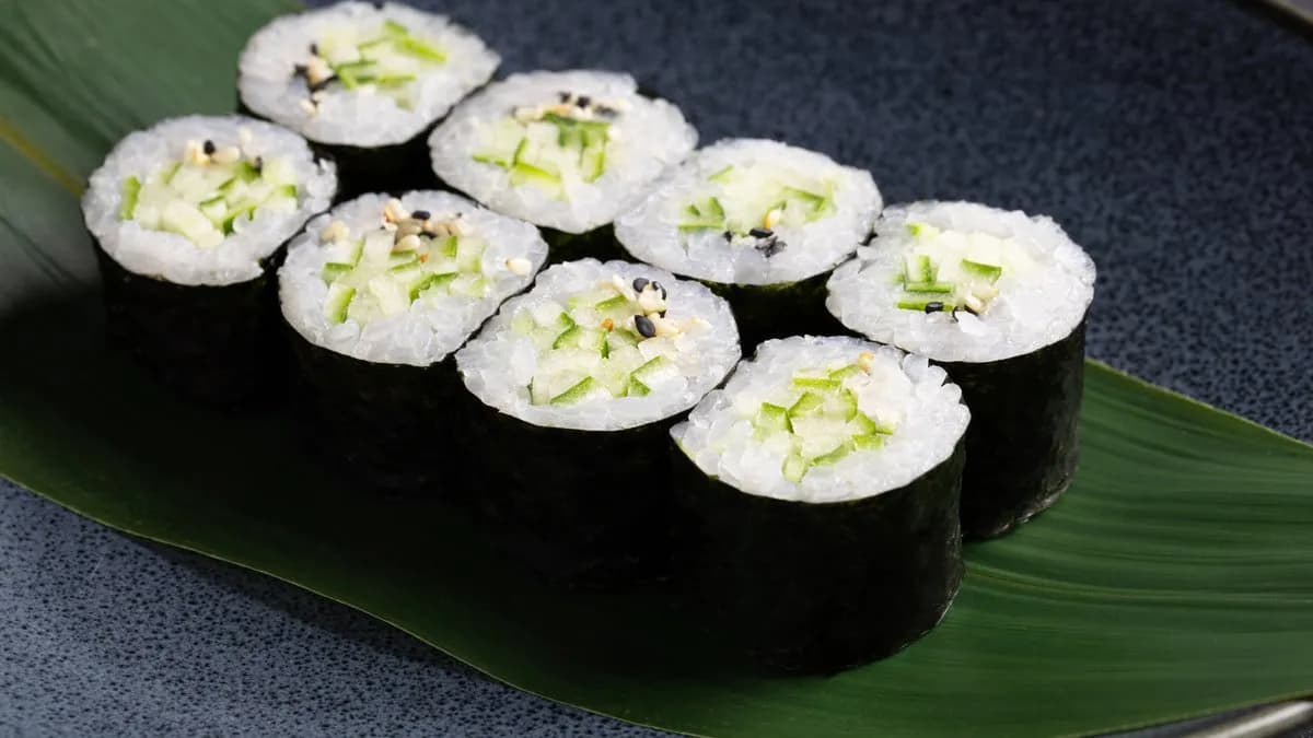 HOSOMAKI OGÓREK - SEZAM