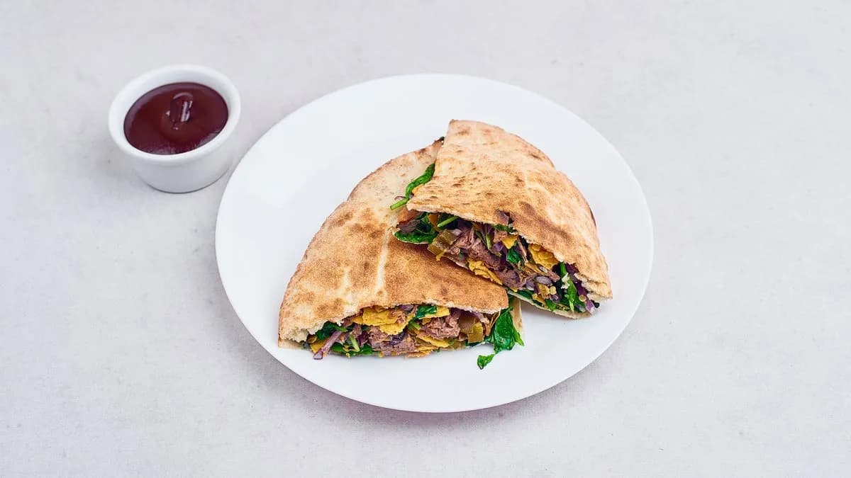 Sandwich Vice z szarpaną wołowiną