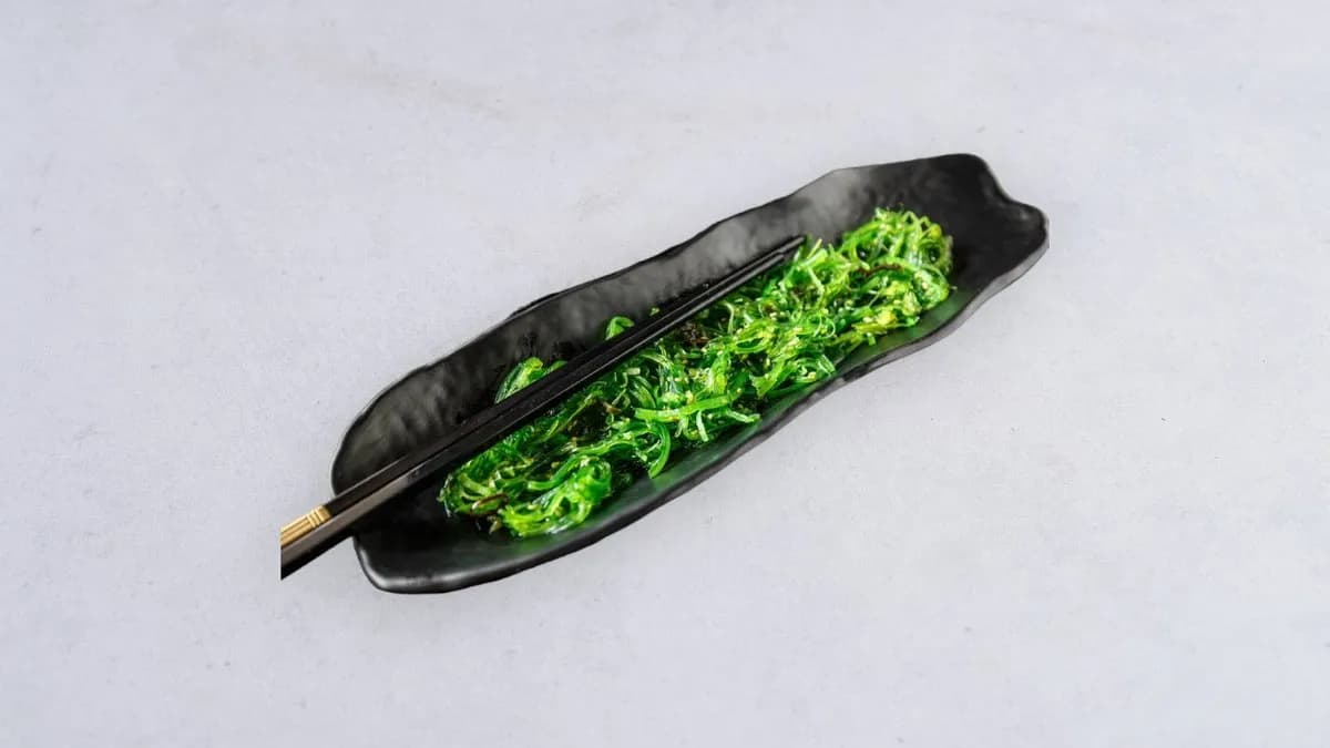 Sałatka goma wakame