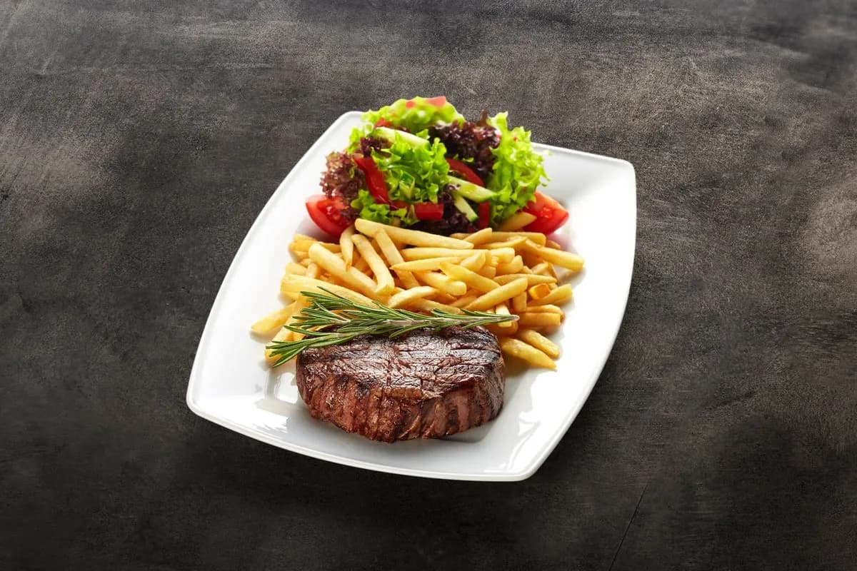 SOCZYSTA POLĘDWICA WOŁOWA 470 g