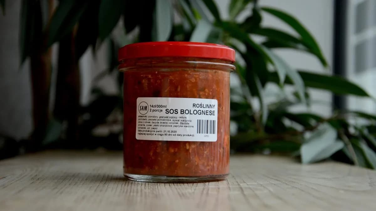Roślinny sos bolognese (2 porcje)