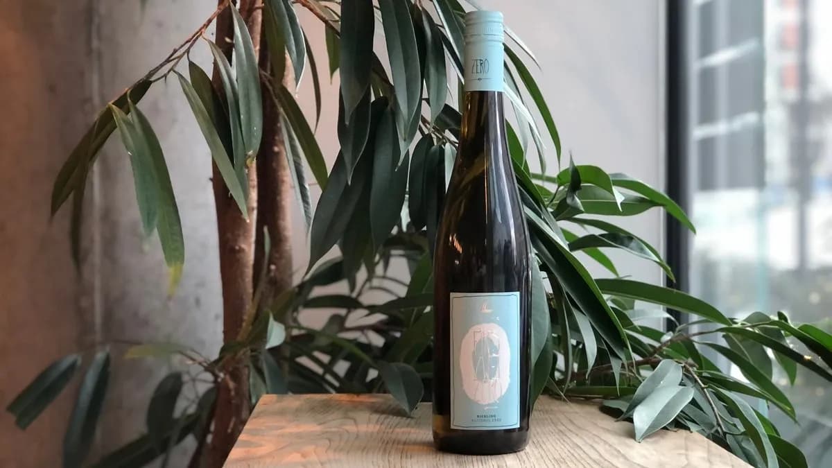 Bezalkoholowy riesling Ein Zwei Zero 0,75 l