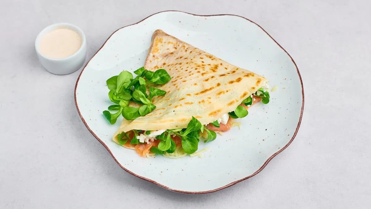 Naleśnik z łososiem