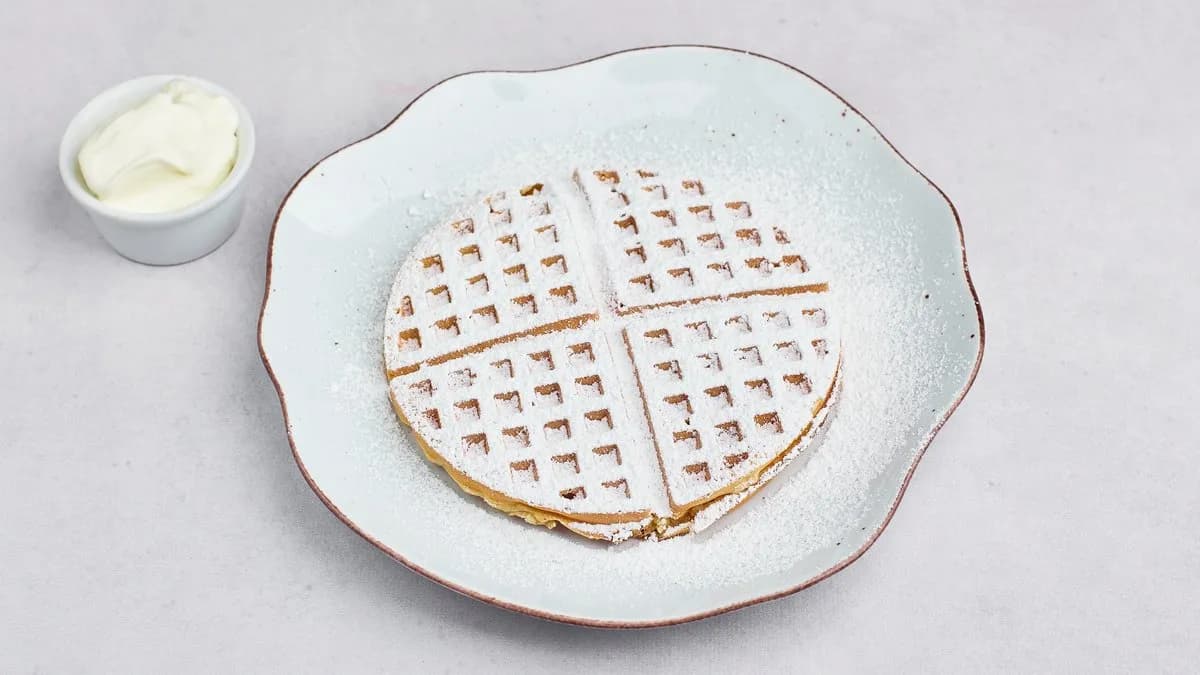 Gofry z cukrem pudrem