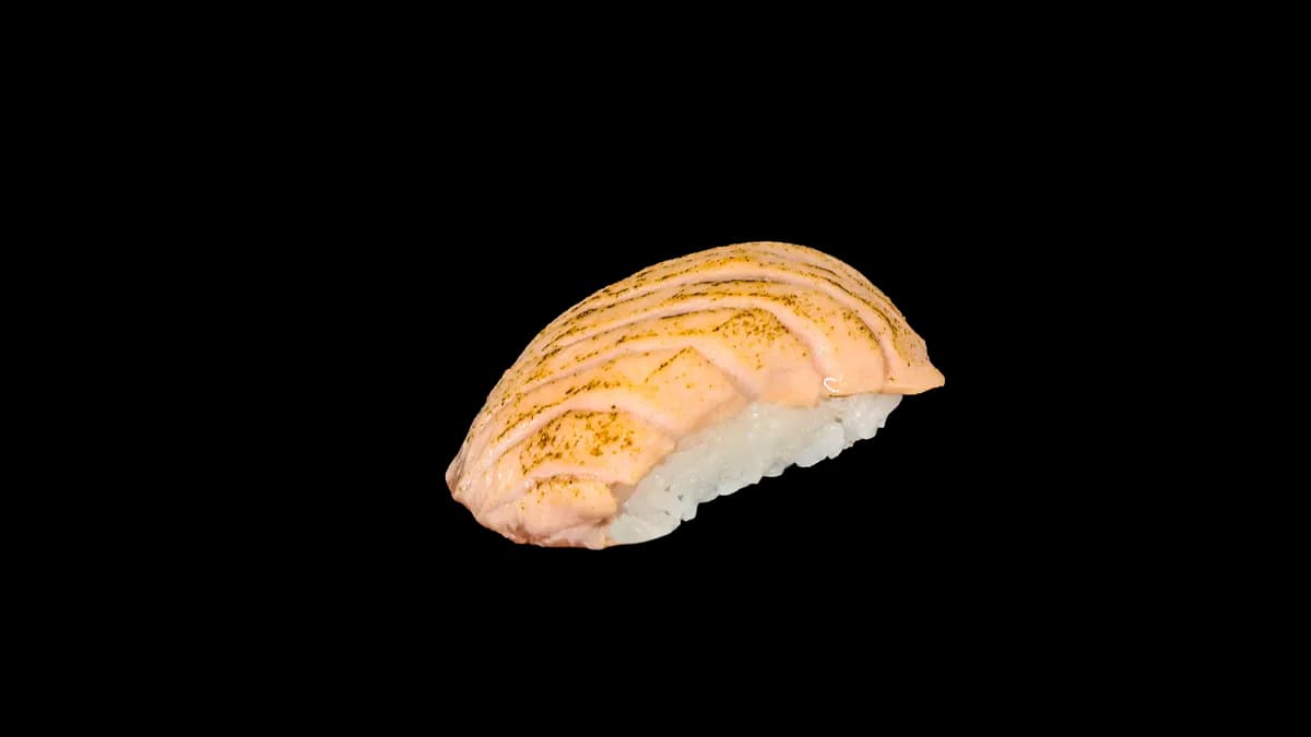Nigiri z łosośiem opalanym (2szt)