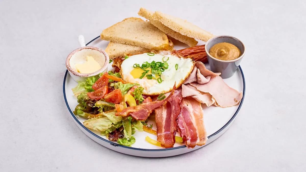 Kompozycja mięsna z jajem