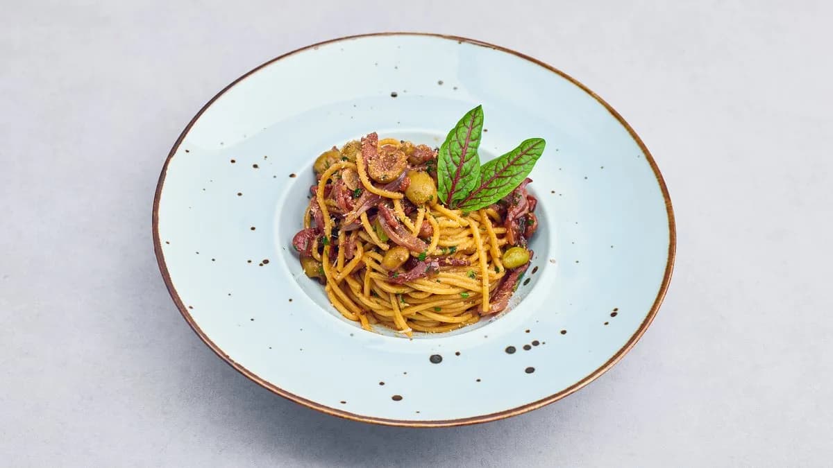 Spaghetti z kiełbasą chorizo