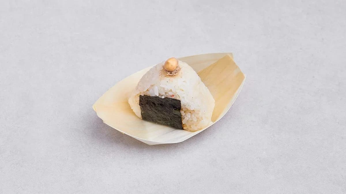 ONIGIRI TUŃCZYK