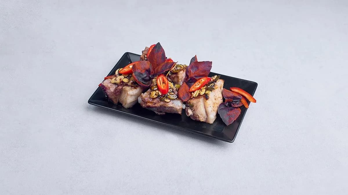 Żeberka wieprzowe w sosie miodowym