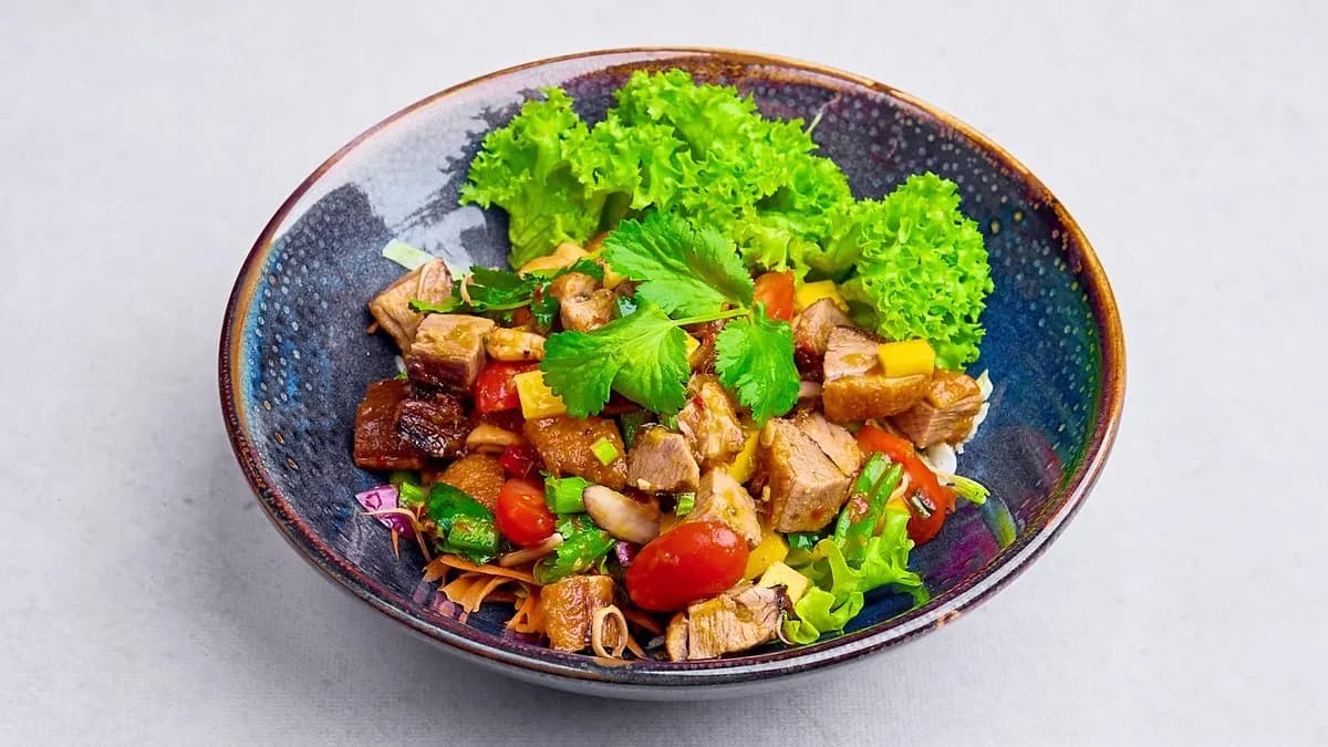 Yum ped (sałatka z kaczką)