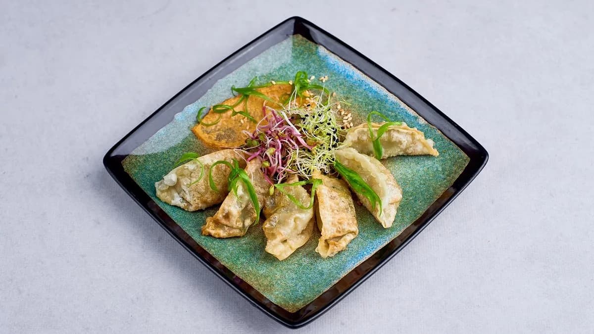 Pierożki gyoza z mięsem