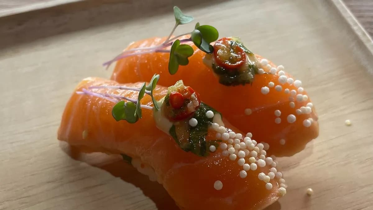 Nigiri łosoś marynowany w cytrusach