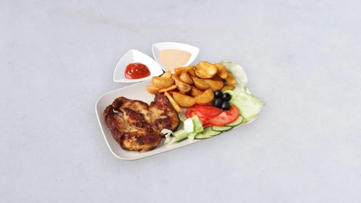 Filet z kurczaka z ryżem lub ziemniakami