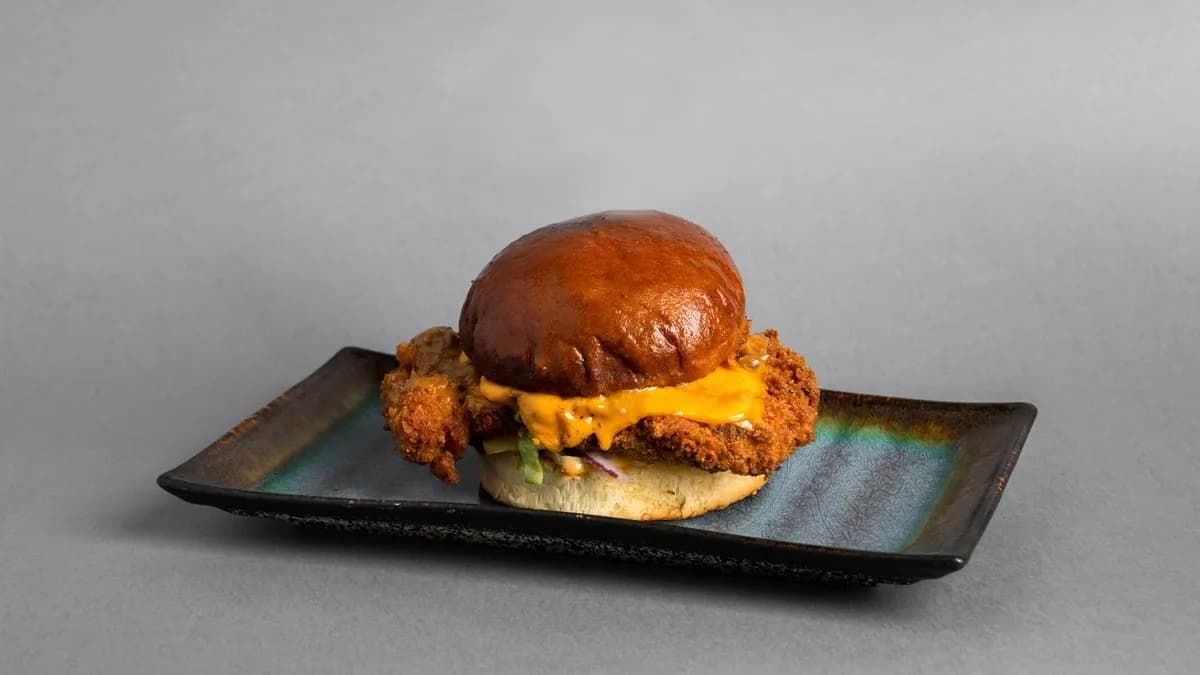 Golden chicken burger