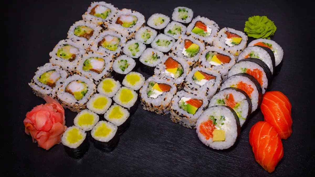 Sushi set 7