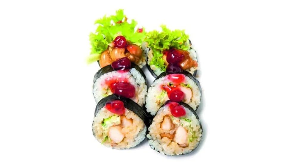Futomaki z pieczonym kurczakiem teriyaki i żurawiną