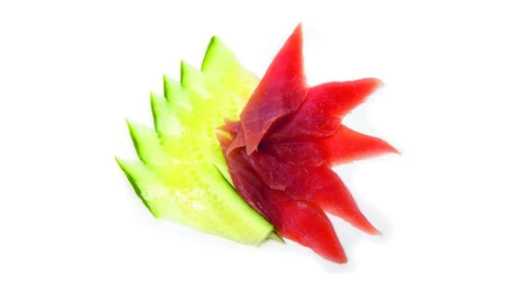 Sashimi - tuńczyk, krewetki królewskie, małże św. Jakuba, halibut, węgorz