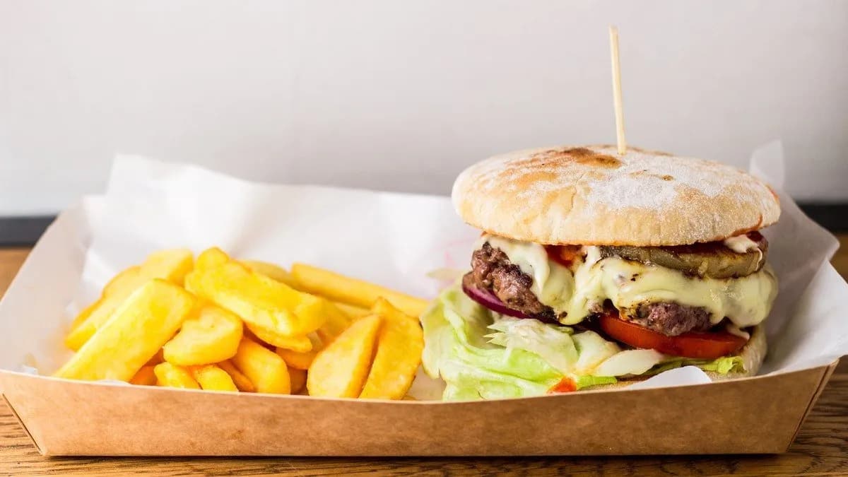 Jamaican + frytki belgijskie