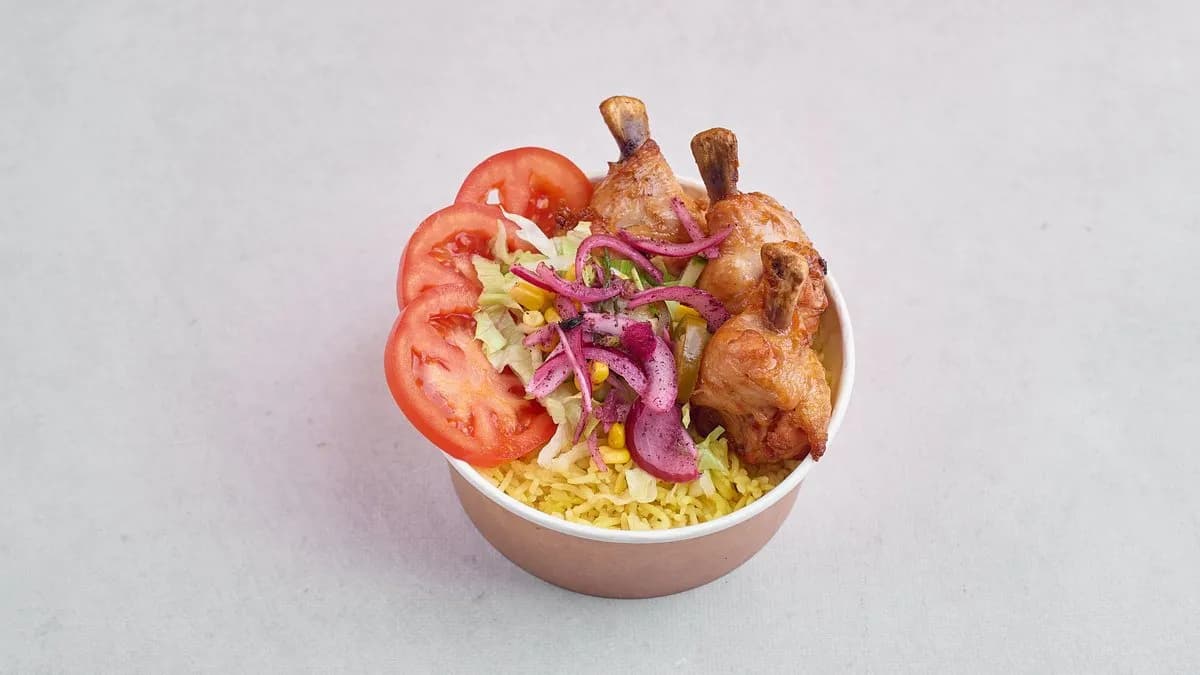 Ryż bowl Z tulipami ze skrzydełek kurczaka