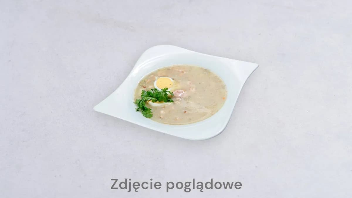 Żur staropolski z jajkiem i pieczywem