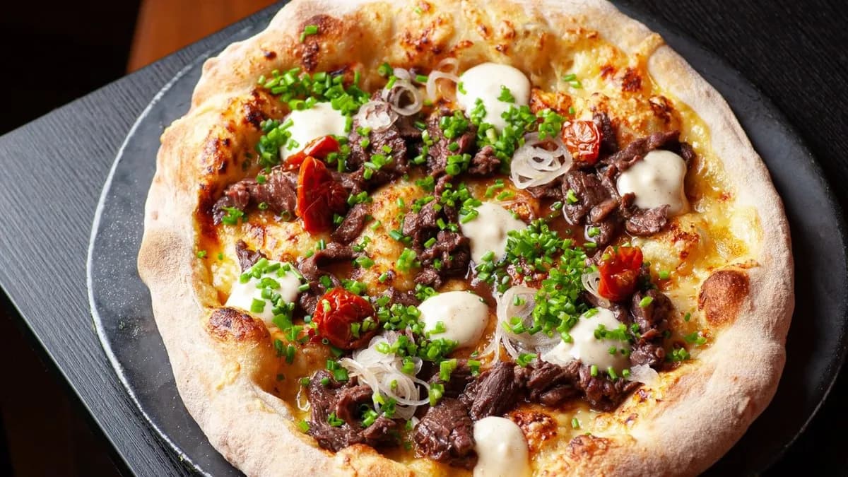 Podpłomyk z wołowiną lub wegetariański