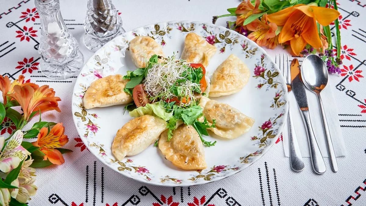 Domowe pierogi z mięsem 7 szt.