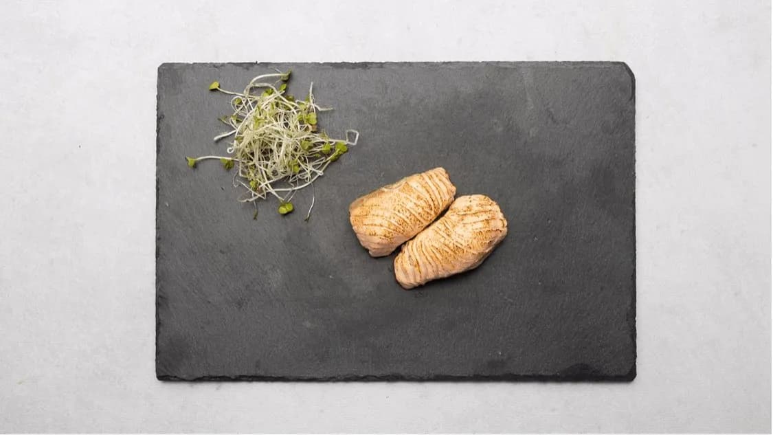 Nigiri z Łososiem Pieczonym (2 sztuki)